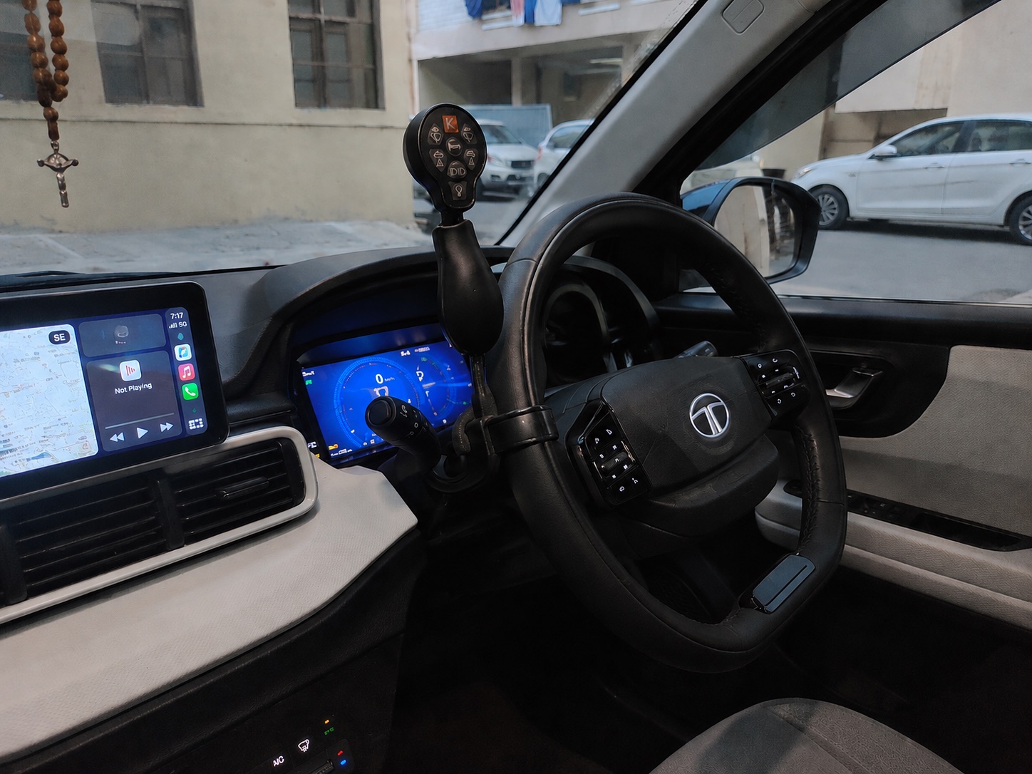 One Hand Steering